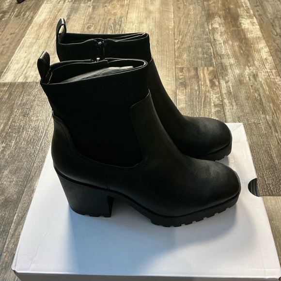 Aldo Black Chunky Heel Ankle Boots Size 8.5 - Picture 8 of 16